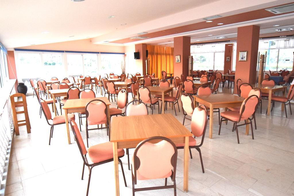 Revis Station Plataria Hotel Buitenkant foto