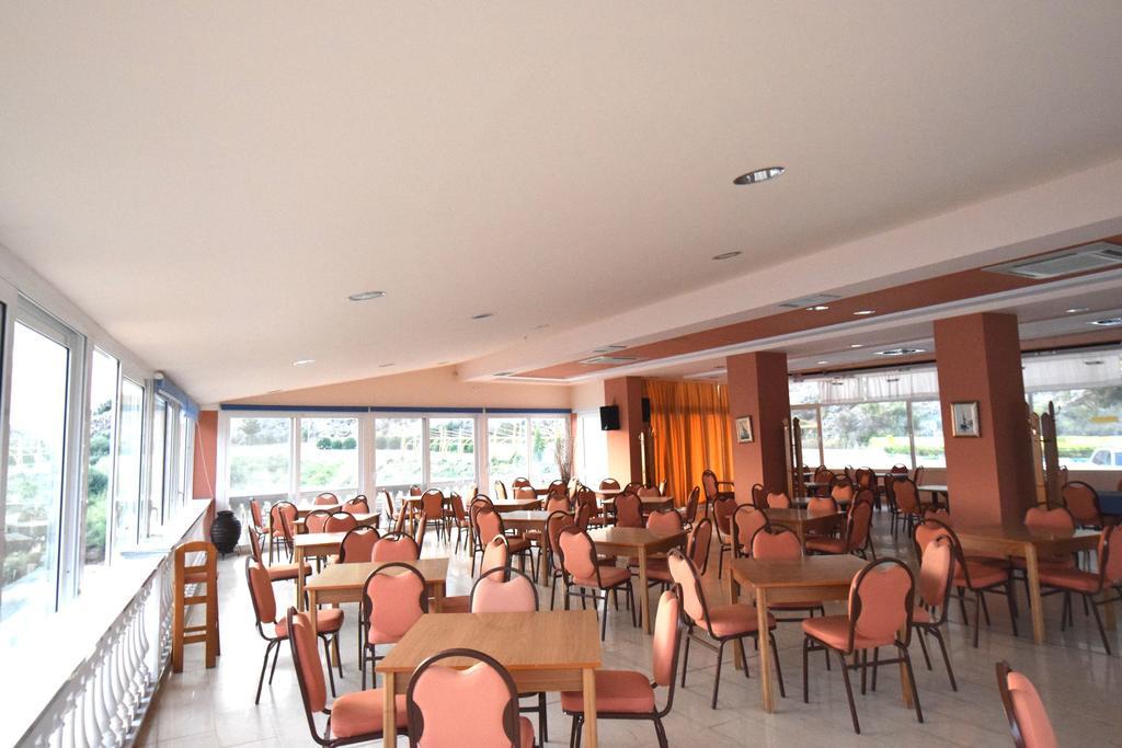 Revis Station Plataria Hotel Buitenkant foto