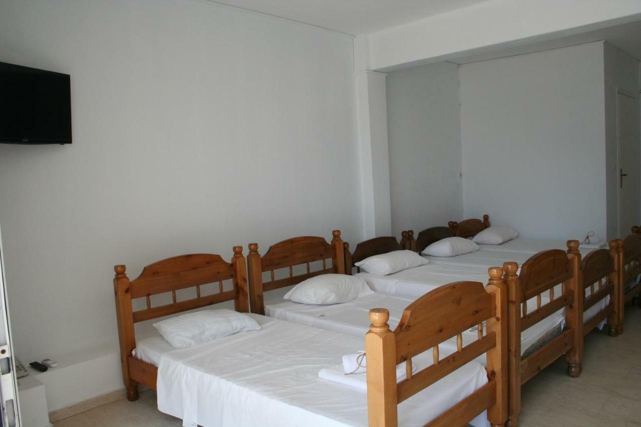 Revis Station Plataria Hotel Buitenkant foto